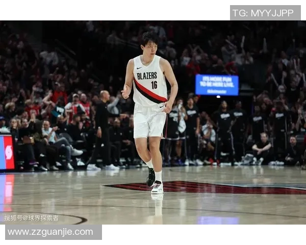 杨瀚森半场首个三分！初次劝架！但护框问题仍大，挡拆也没发掘！